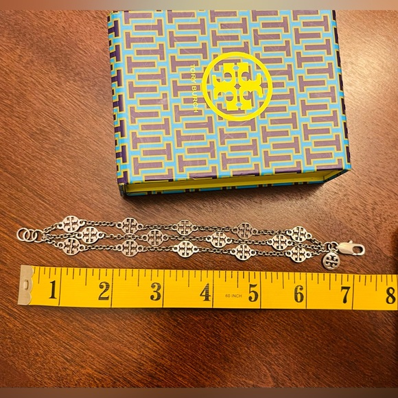 Tory Burch logo round silver triple chain bracelet - Picture 4 of 4